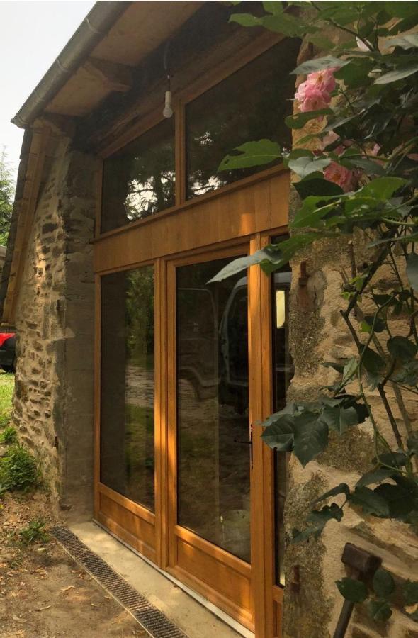 Gite Le Couderc De Coubisou, Grange Renovee Exteriör bild